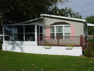 Granma and Granpa 2003 At the River 022